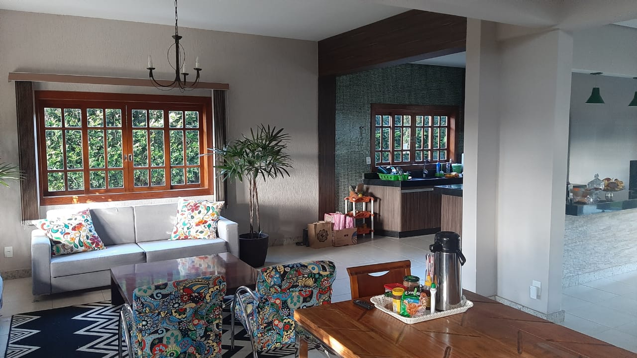 2ac8e3af-af4a-4393-95e6-6d7358fe71b0